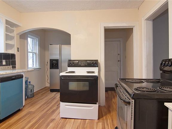 2nd image of 737 Perkins Park Dr