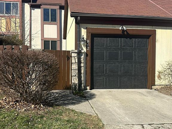 2nd image of 862 Tamara Dr N