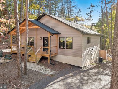 395 Deloris Rd, Basye, VA, 22810