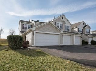 768 Cobblestone Way, Shakopee, MN 55379