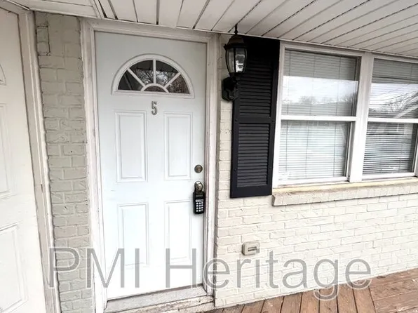103 W Martin Luther King Jr Blvd #3, Fayetteville, AR 72701