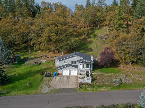 344 Rene Dr, Shady Cove, OR 97539