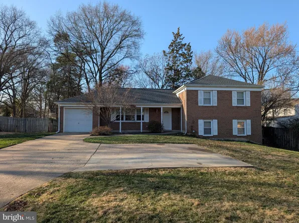 754 Barbaralynn Pl, Herndon, VA 20170