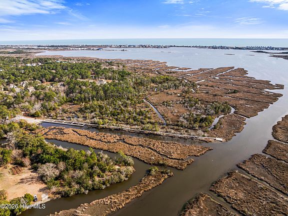 4th image of 110 Sea Level Lane