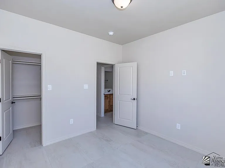 12633 E 51st Pl — Photo 11