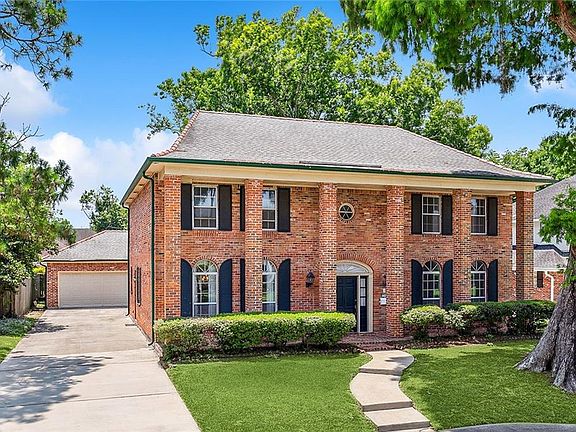 2nd image of 3549 Pin Oak Ave