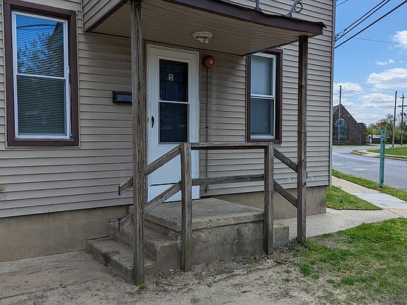 2nd image of 417 N Delaware St APT 5