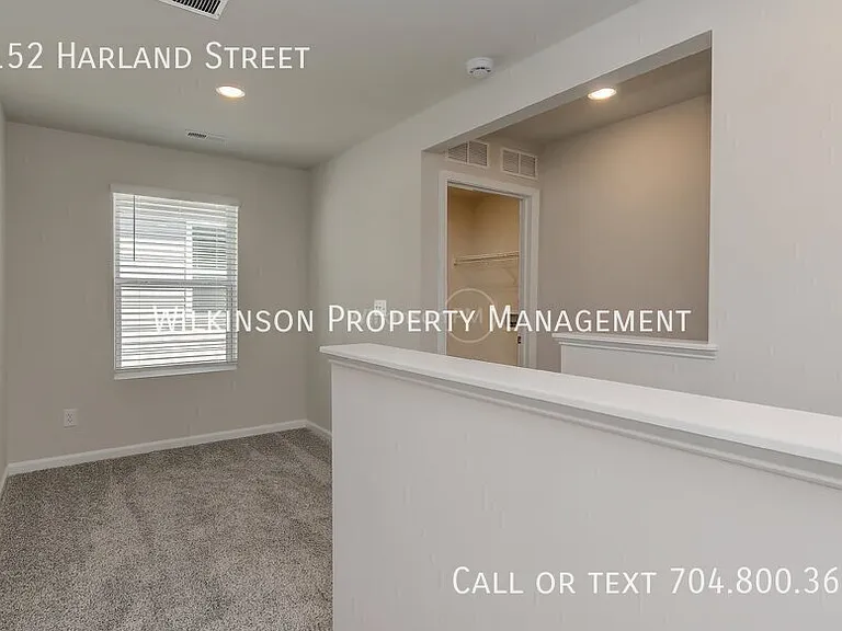 1152 Harland St — Photo 16