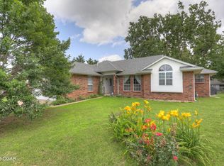 2825 Jamestown Cir, Joplin, MO 64804