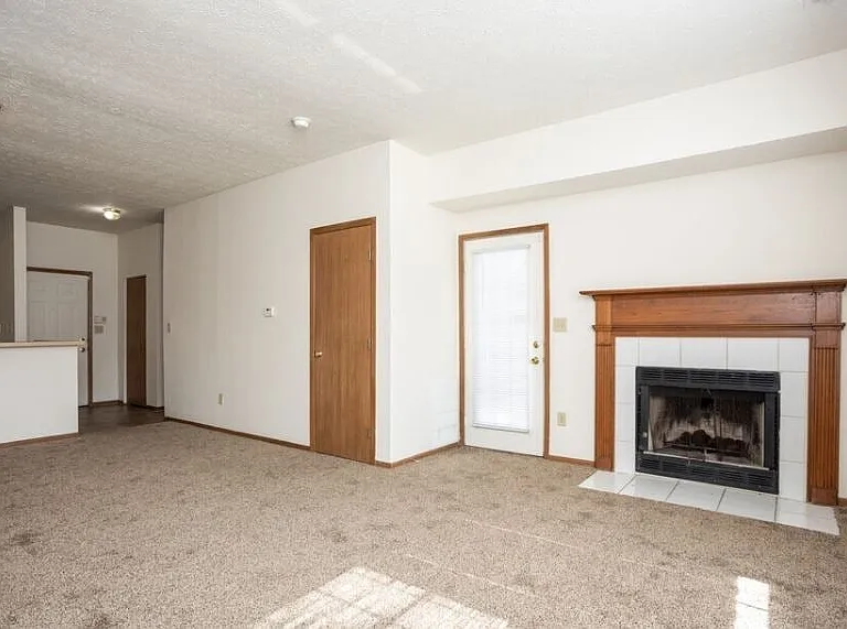 3 Bedroom Townhome Living Room