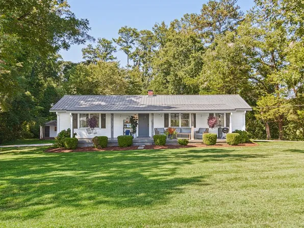 29 Abbeville St, Due West, SC 29639