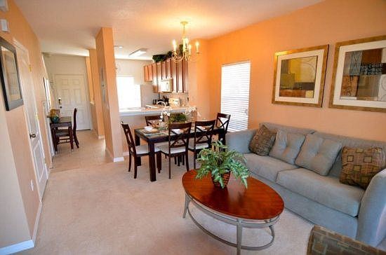 LP2T806CD-living-area-scene-2