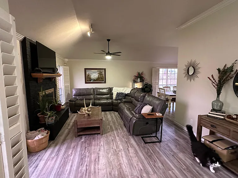 7501 Sheldon Rd — Photo 3