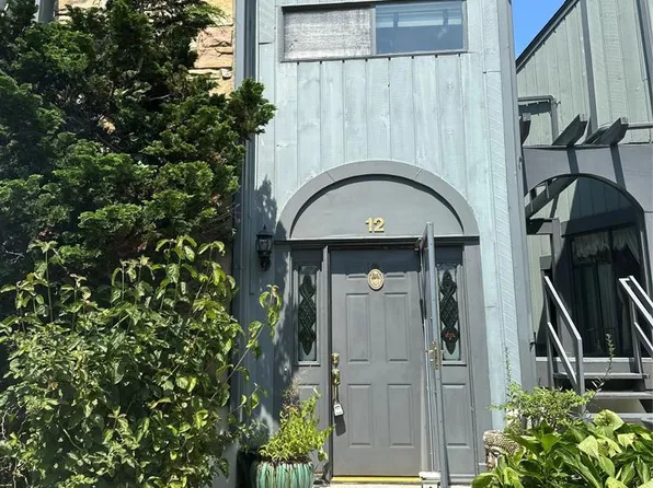 12 Trafalgar Ct #12-1438, Hackettstown, NJ 07840