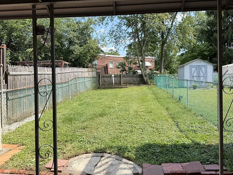 3646 Genesee Dr — Photo 13