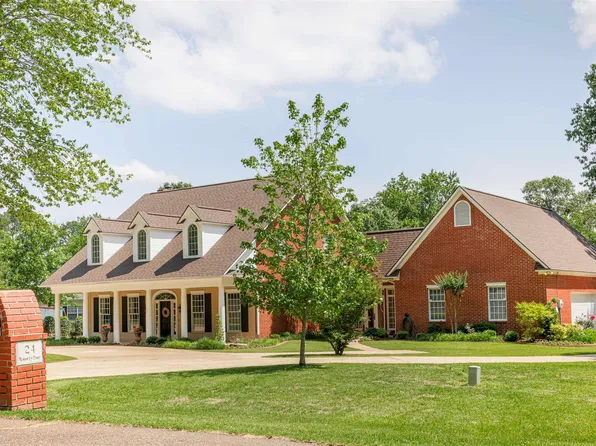 24 Knotty Pine, Texarkana, TX 75503