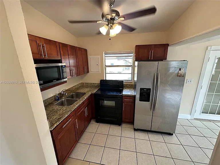 4410 SW 39th St — Photo 11