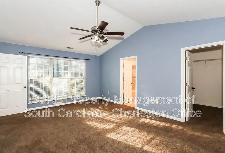 208 Pipers Ln #208 — Photo 10