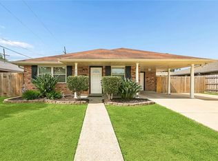 2149 Graham Dr, Gretna, LA 70056