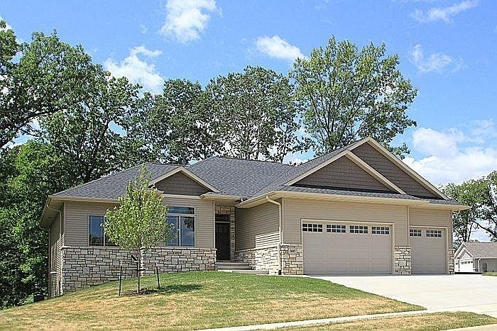 1st image of 1685 Redbud Cir