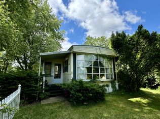 2310 Park Rd, Eau Claire, MI 49111