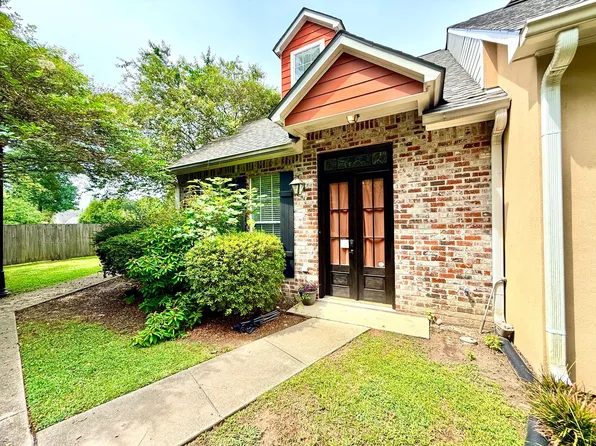 9304 Pine Cone Ct, Baton Rouge, LA 70809