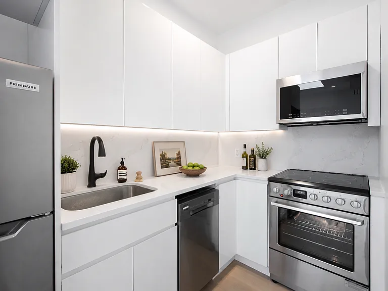 431 Wythe Ave #3B — Photo 2