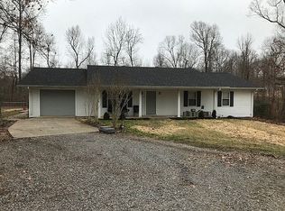111 George Thomas Rd, Kuttawa, KY 42055
