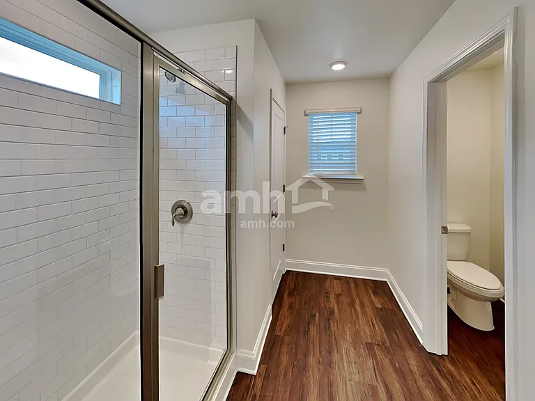 1010 Noah Ct — Photo 16