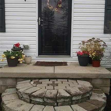 2nd image of 70401 Saint Clairsville St