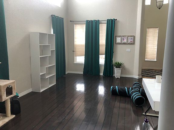 5th image of 22610 E Fremont Pl