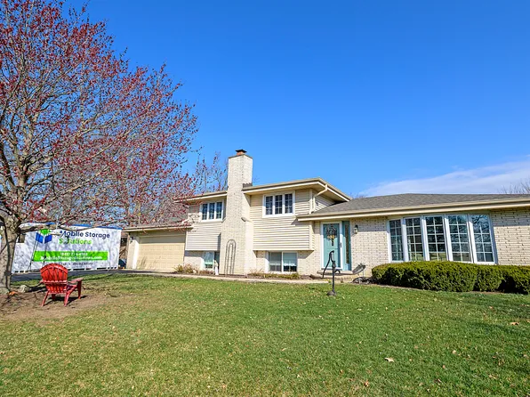 10404 W 134th St, Palos Park, IL 60464