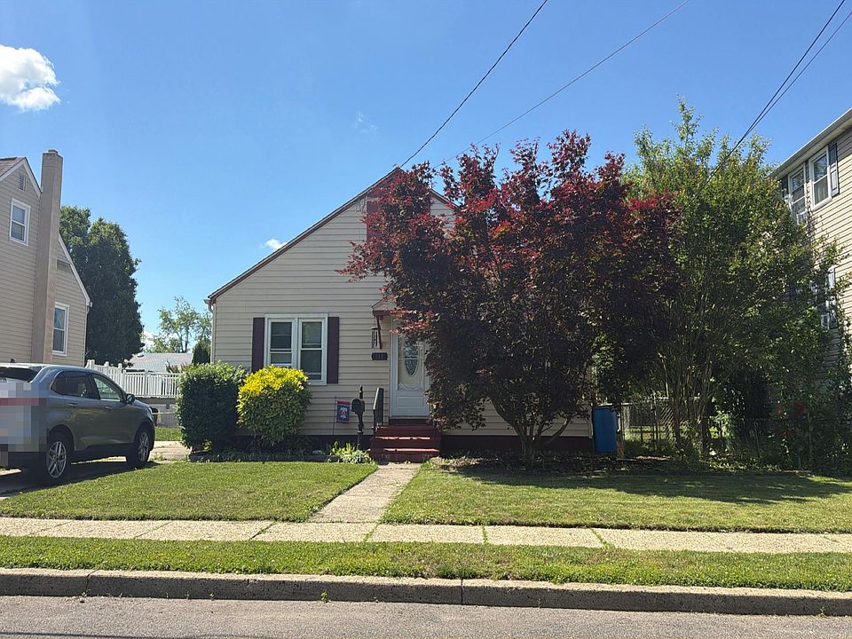 1st image of 111 Wilson Ave