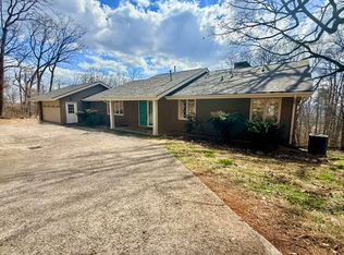 1521 Dougherty Dr, Morristown, TN 37814