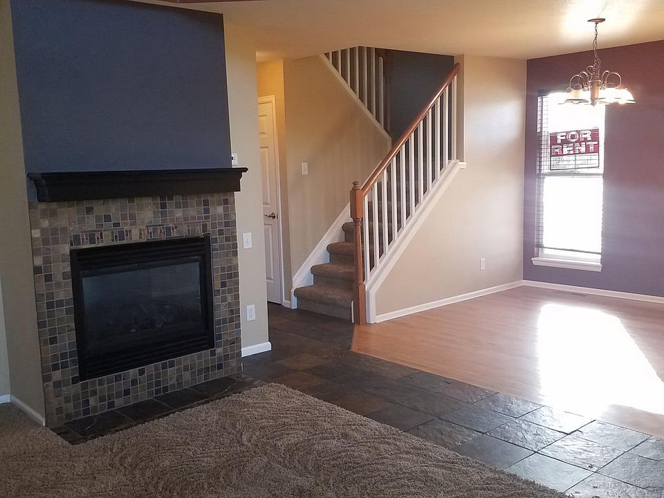 Living room/dining room