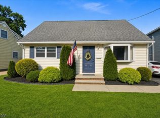 29 Central Ave, Pompton Lakes Boro, NJ 07442