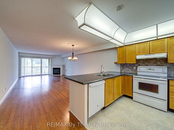 5th image of 30 Mulligan Ln #8