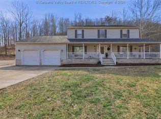 1477 Woods Dr, Saint Albans, WV 25177