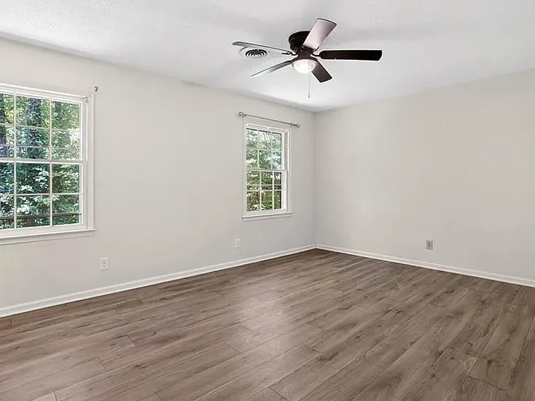 4419 Forest Walk Dr — Photo 19