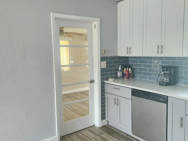6621 Rosati Ln S — Photo 14