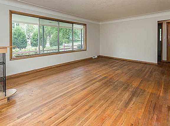 5th image of 7705 Dellwood Dr