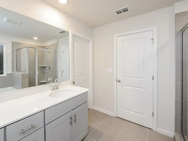 6068 Hickory Creek Ct — Photo 16