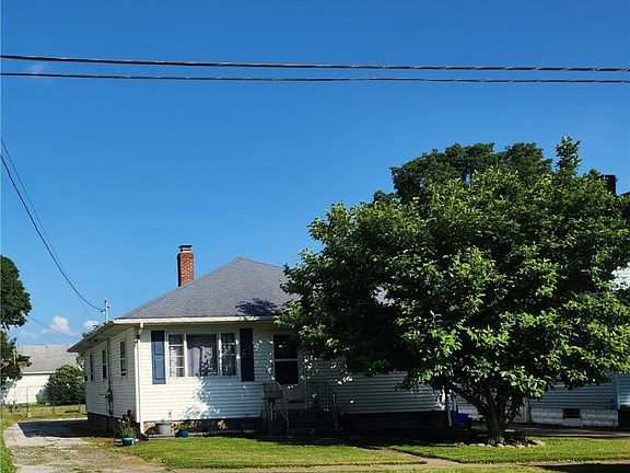 2nd image of 2597 Elk St