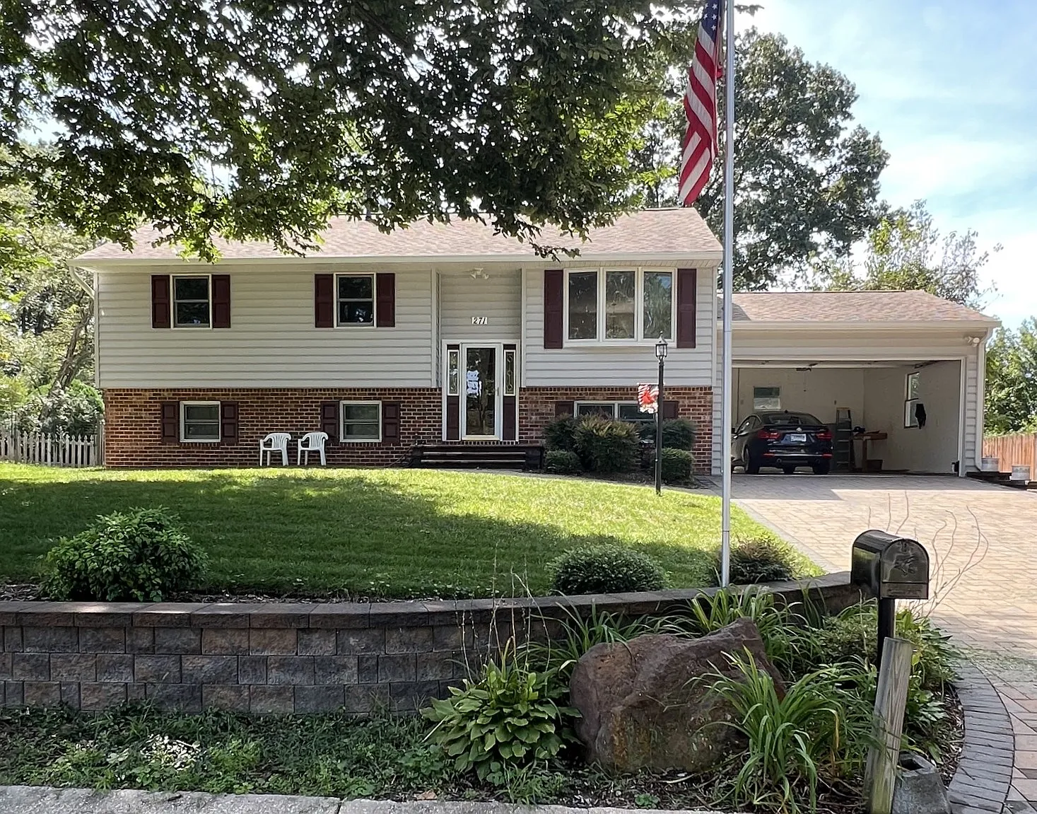 4 bed, 1976 sqft, $3,500 — Photo 1