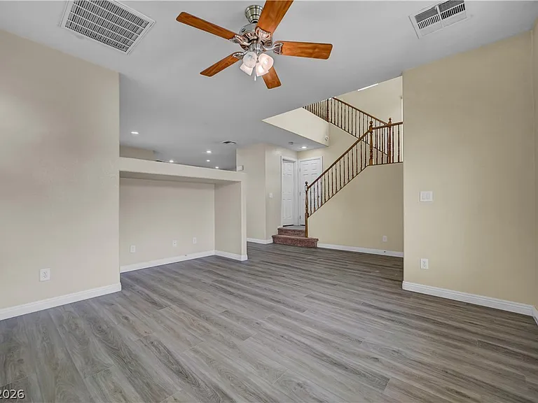 12052 Hathaway Pines Ln — Photo 8