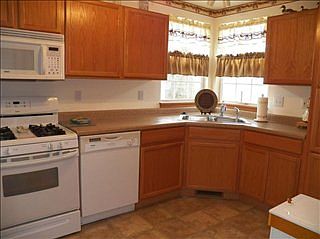 5th image of 3021 Columbine Cir