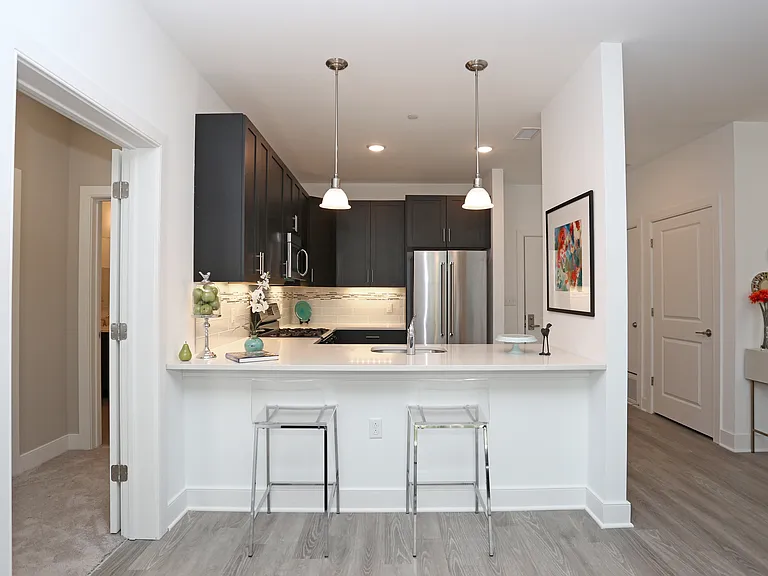 Colonial Pointe at Franklin Lakes — Photo 17