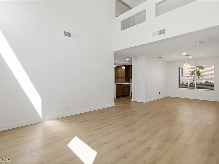 2137 Crestline Falls Pl — Photo 15