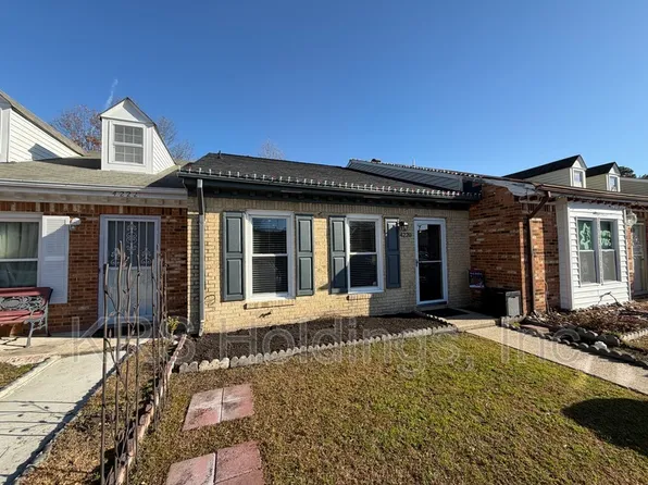 4220 Macarthur Rd, Virginia Beach, VA 23453