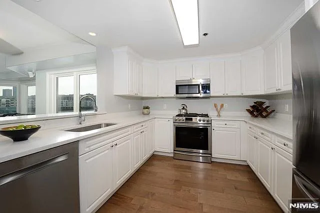 Spacious open kitchen